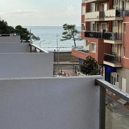 Armando Apartmán
